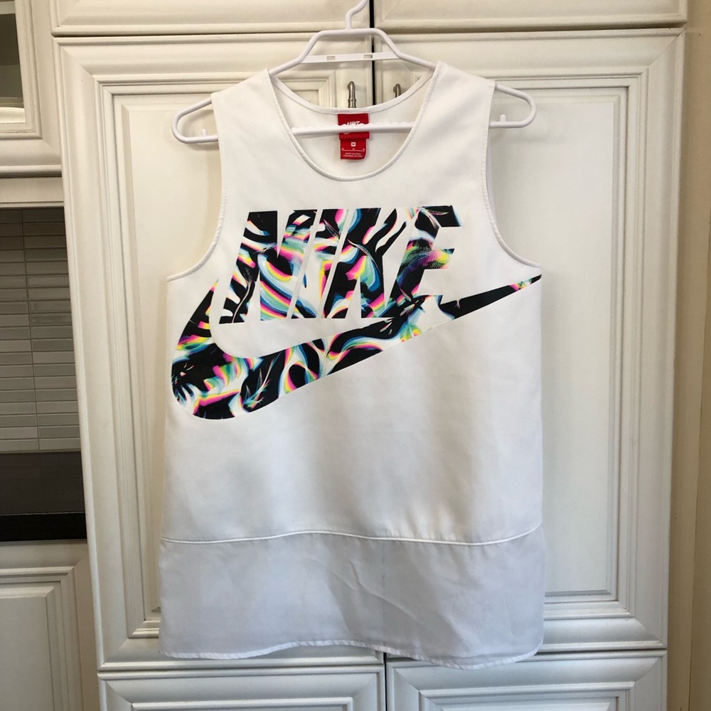 Nike Floro colourful women’s graphic tanktop